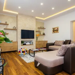 https://luxury-apartment-luce.splithotels.org